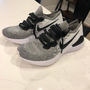 Women’s Size 7 Nike Epic Reacts.
